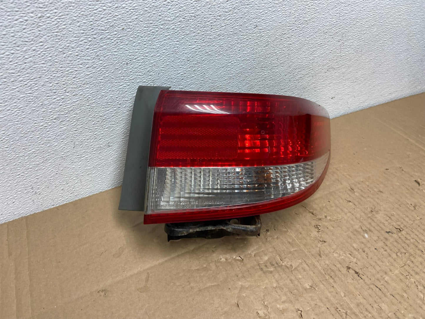 2003 to 2004 Honda Accord Sedan Right Passenger Rh Side Tail light Oem AC3885 LK2