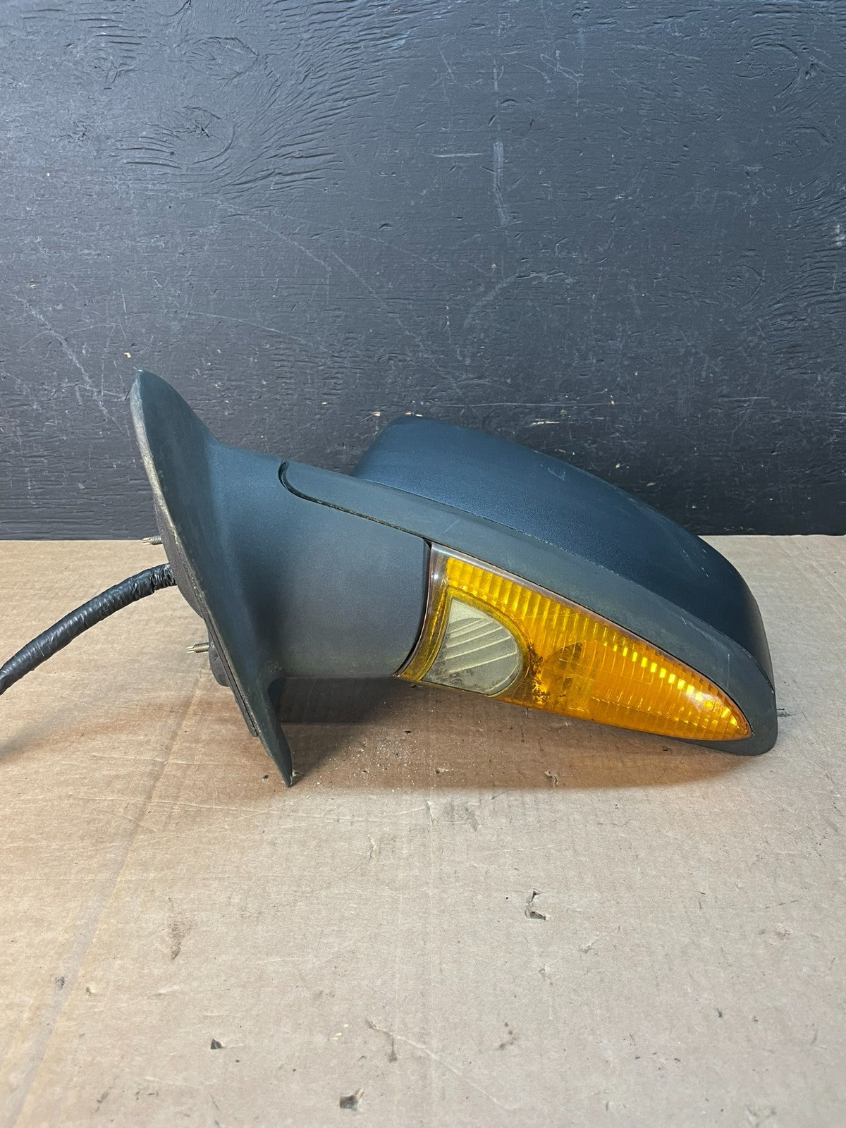 2003-2006 Ford Expedition Left Driver LH Turn View Door Heated Mirror AE8473 DW3