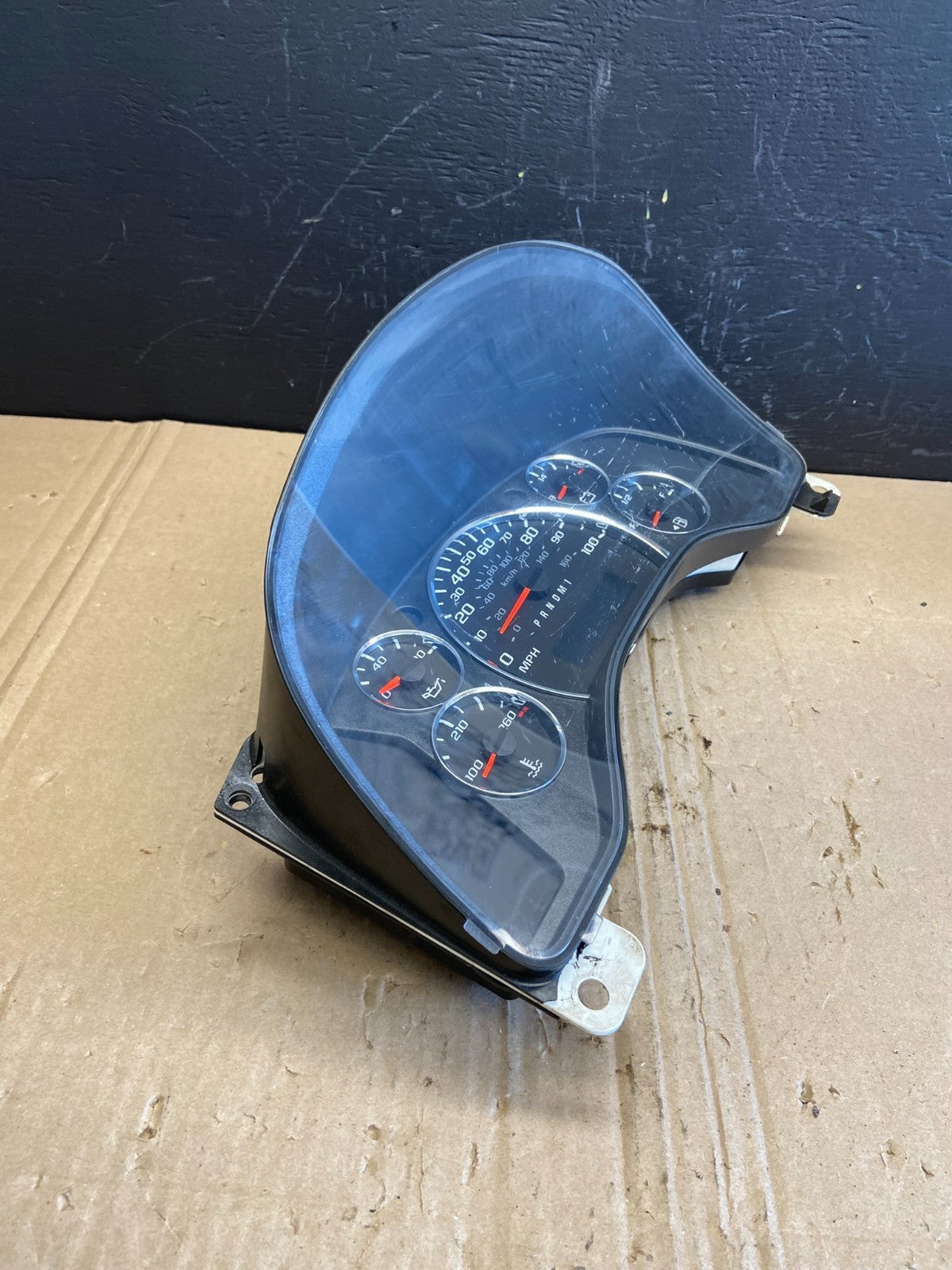 2013 to 2017 Chevrolet Express Speedometer Cluster Gauge AB89312