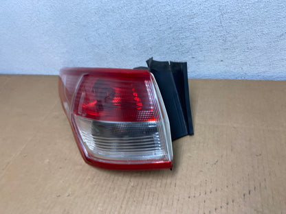 2013 to 2016 Ford Escape Left Driver LH Side Tail Light AD0781 LK1