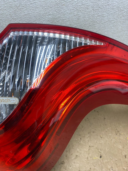 2009 to 2011 Volvo XC60 Right Passenger RH Tail Light Oem V0316 DW4