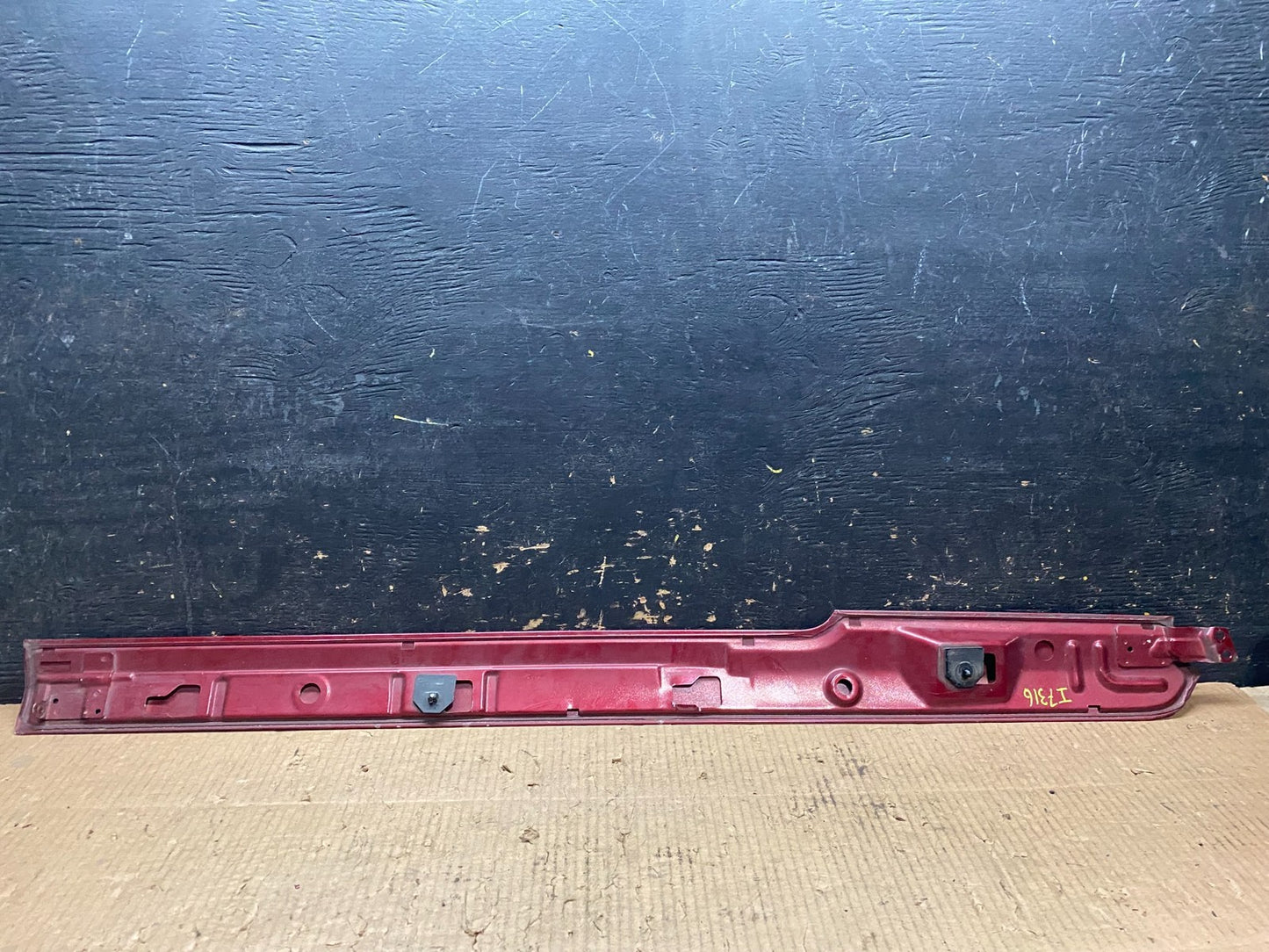 2006 2014 Kia Sedona Left LH Side Quarter Rail Molding Rear Cover Trim Y64706