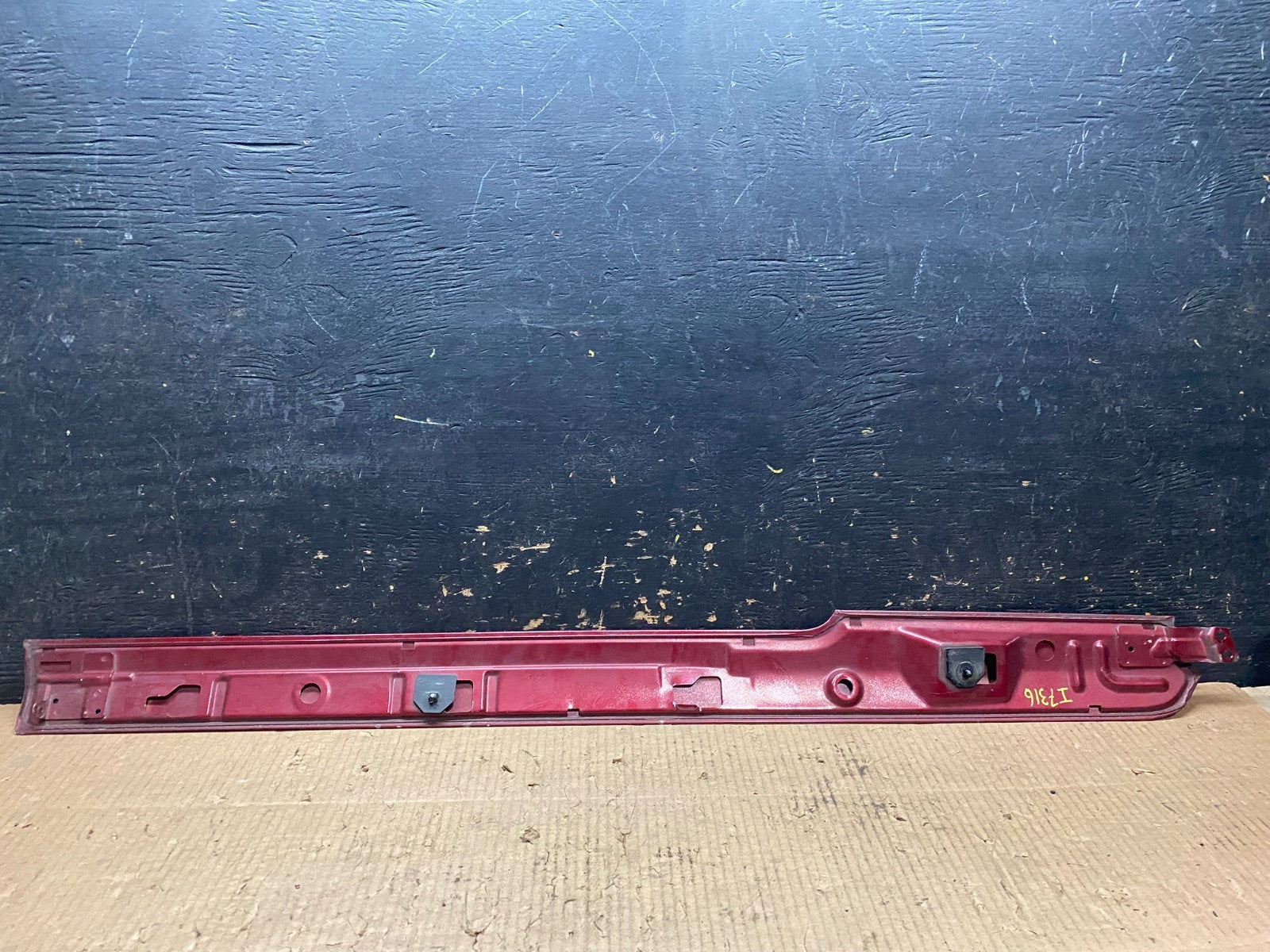 2006 2014 Kia Sedona Left LH Side Quarter Rail Molding Rear Cover Trim Y64706