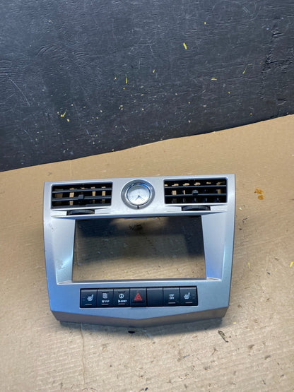 2007 2010 Chrysler Sebring Center Dash Radio Clock Bezel Trim Panel Oem q9690 DG0