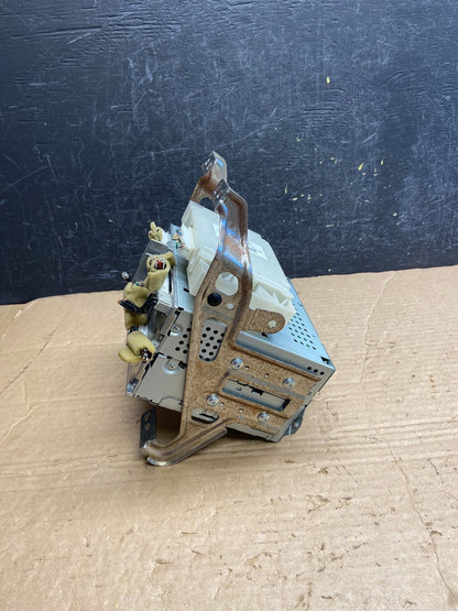 2013 - 2014 Nissan Pathfinder Radio AM/FM Receiver AF2142 DG1