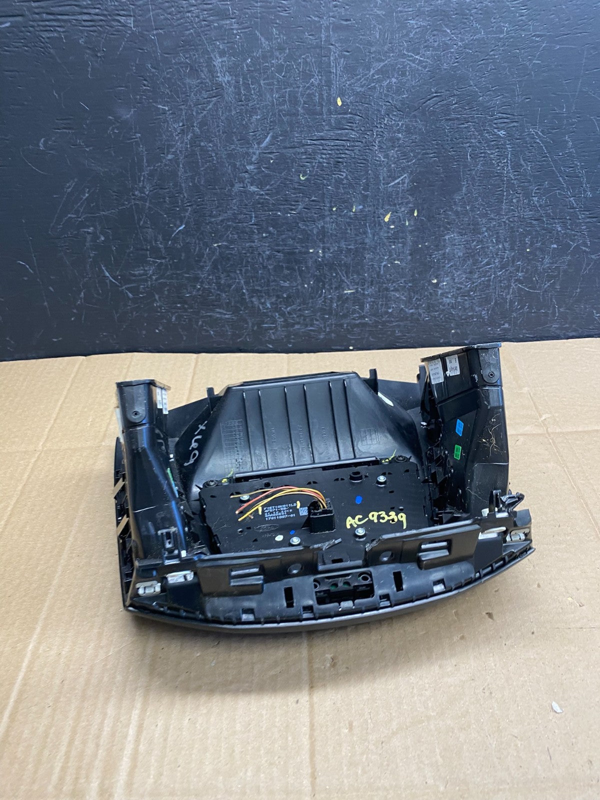 2015 to 2018 Ford Focus Center Radio Stereo Control Unit Trim ac9339 DG4
