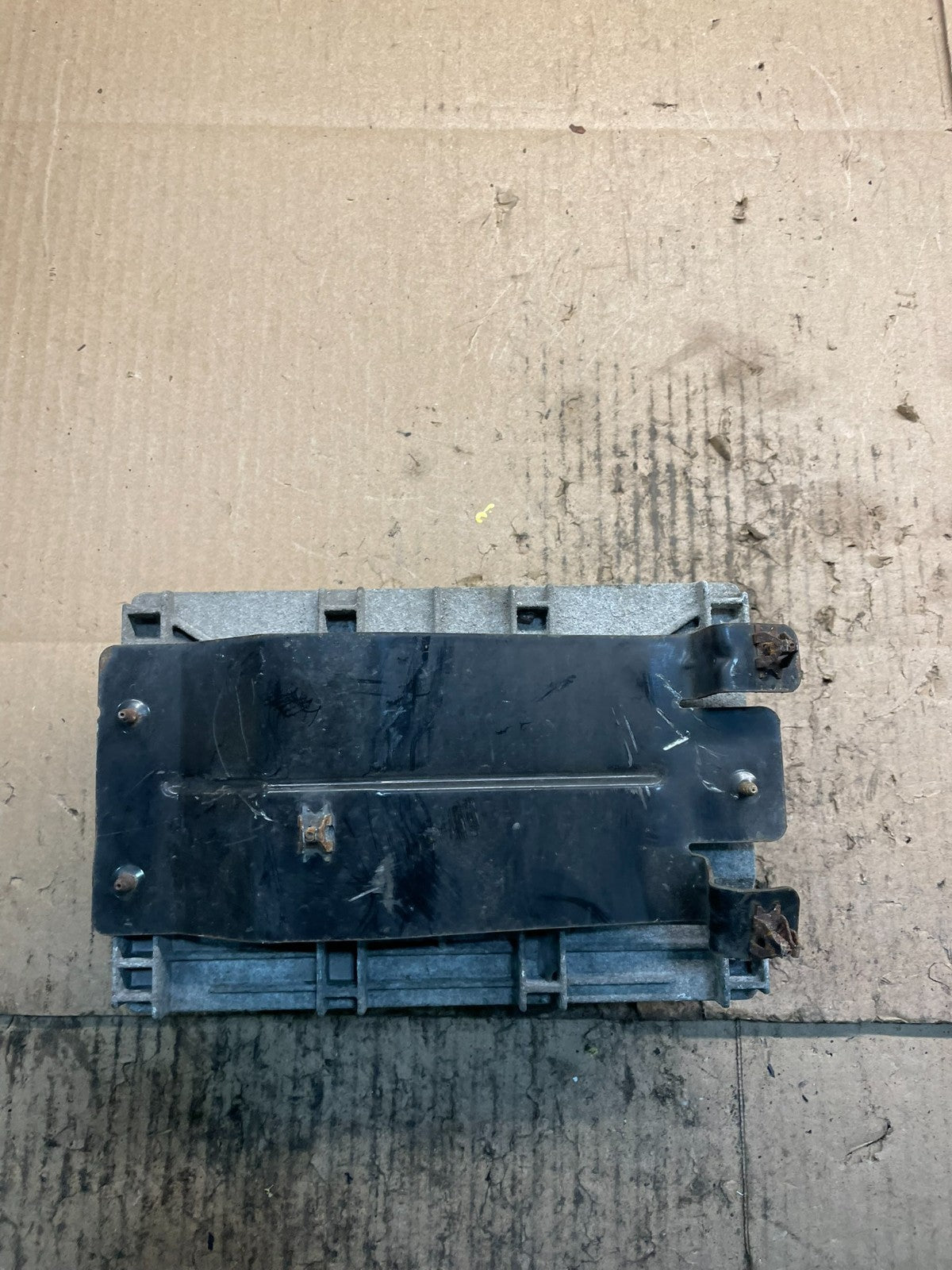 2007 Chrysler  Caravan 3.3L Engine Control Module p05187557ac V9169 DG2