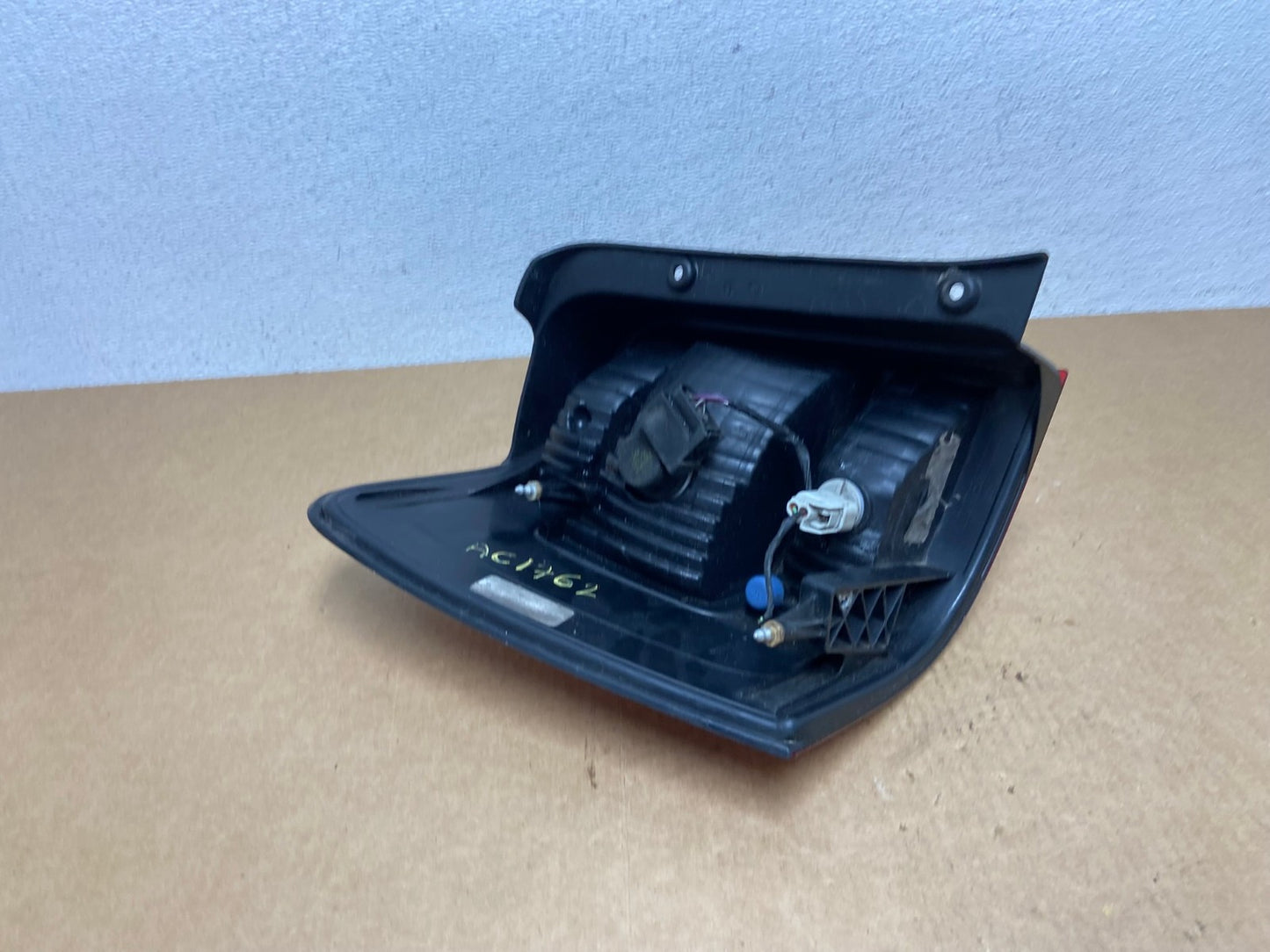 2008 to 2012 Ford Escape Right Passenger RH Side Tail Light AC1762 LK5