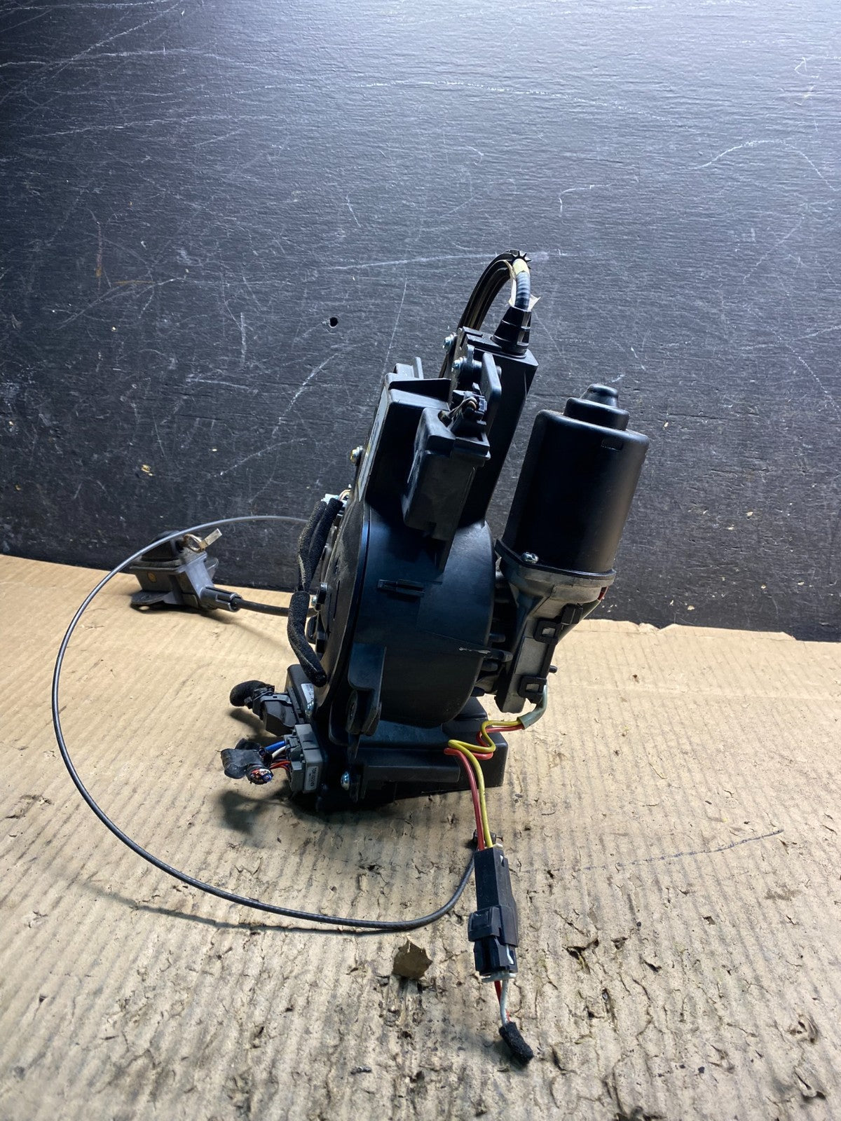 2007-2014 Kia Sedona Left Electric Power Sliding Door Motor Regulator y1435 DG3