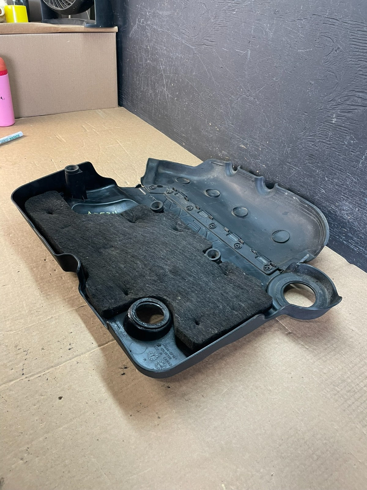 2012 2016 Chevrolet Impala V6 VVT Engine Cover Shield AF5311 DG4