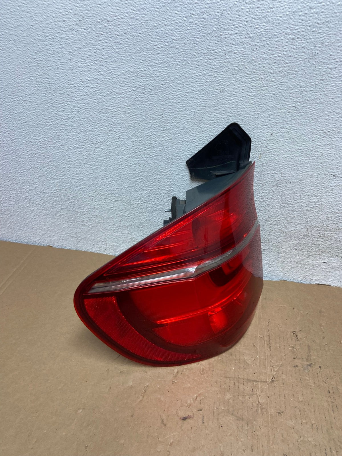 2011 2012 2013 Bmw X5 E70 Left Driver LH Tail Light AD7990 LK2