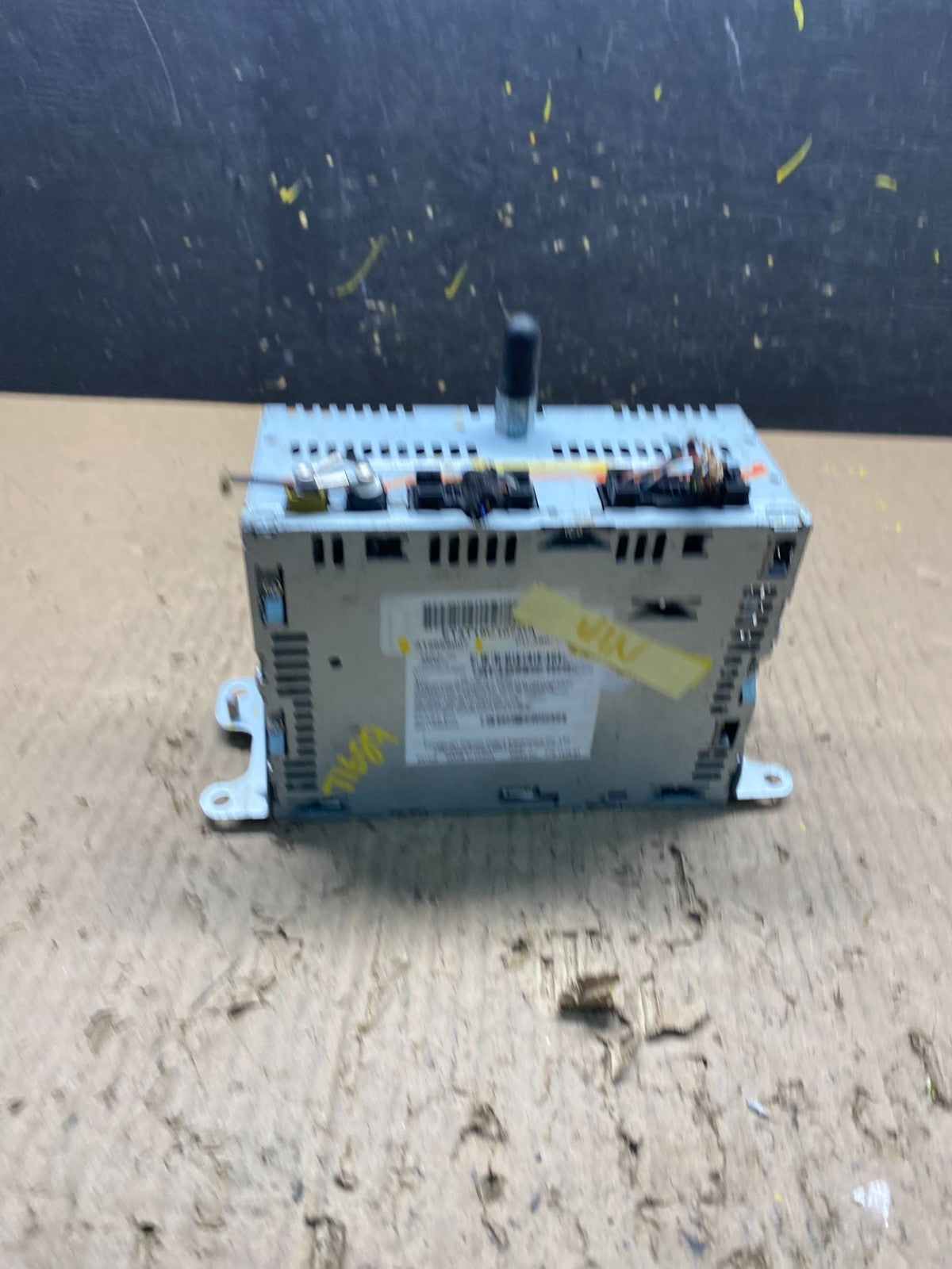 2013 to 2014 Ford Edge AM/FM Radio Reciever OEM T1689 PS4