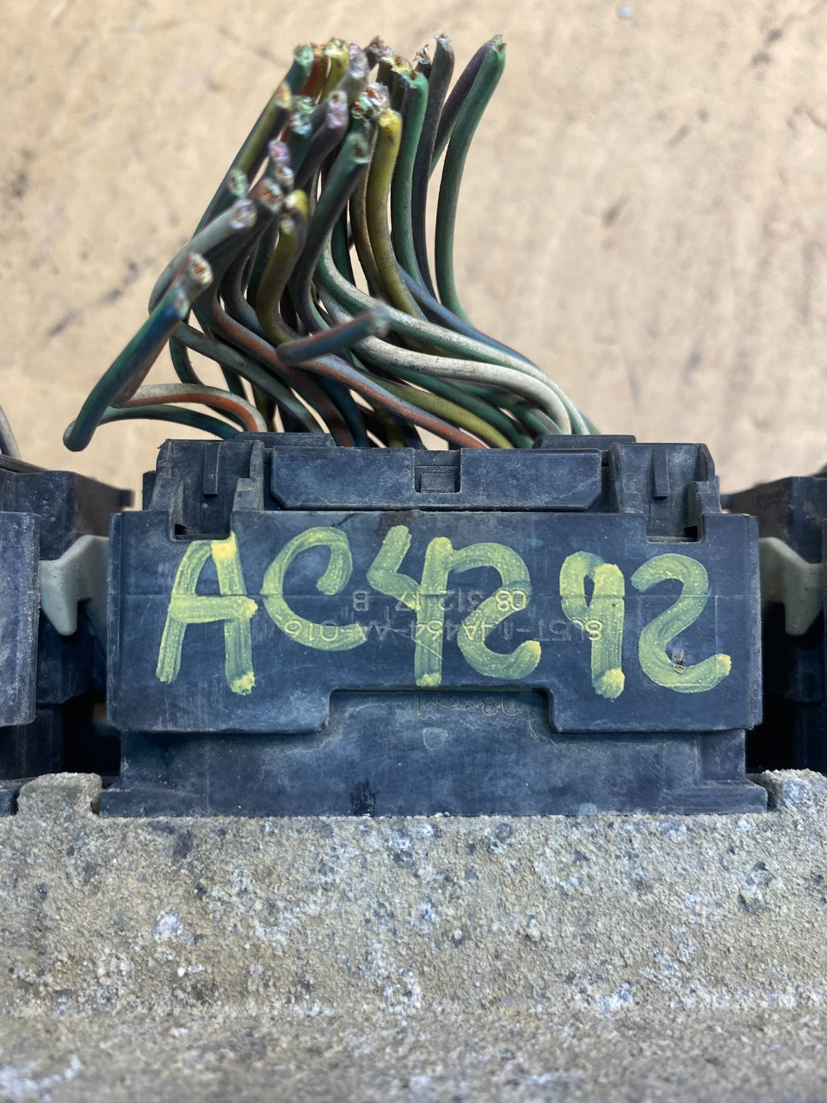 2009 Ford Escape Engine Control Unit ECU Computer 9L8A-12A650-AEB AC4292 DG3