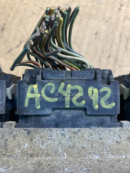 2009 Ford Escape Engine Control Unit ECU Computer 9L8A-12A650-AEB AC4292 DG3