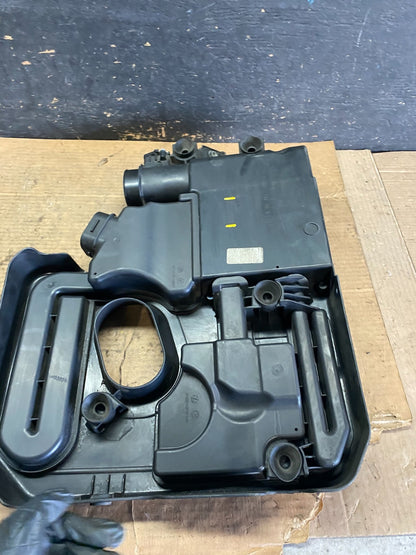 2013 to 2020 Ford Fusion Engine Motor Cover Shield  Black q8606 DG7