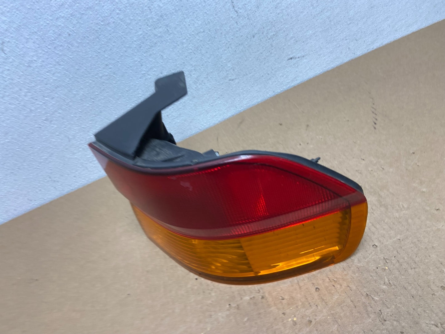 2002 2003 2004 Honda Odyssey Right Passenger Side Tail Light Oem AC1154 DW1