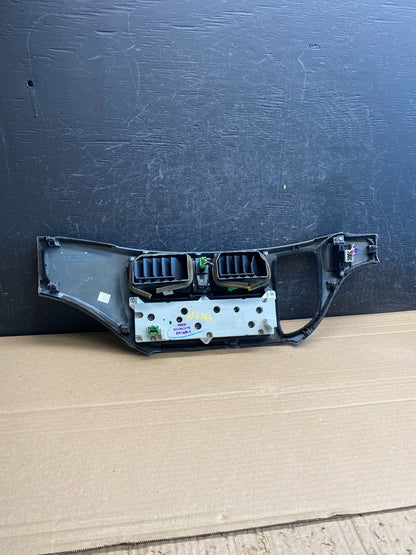 2005 to 2010 Honda Odyssey Radio Climate Control Dash Trim Bezel af6350 DG3