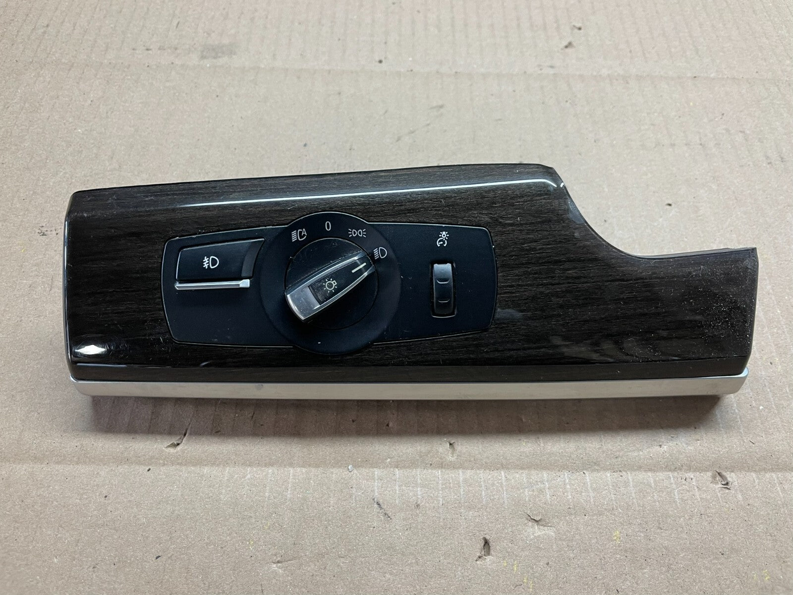 2009-2015 BMW 750I 740I F01 Headlight Lamp Fog Light Control With Bezel 4815P0
