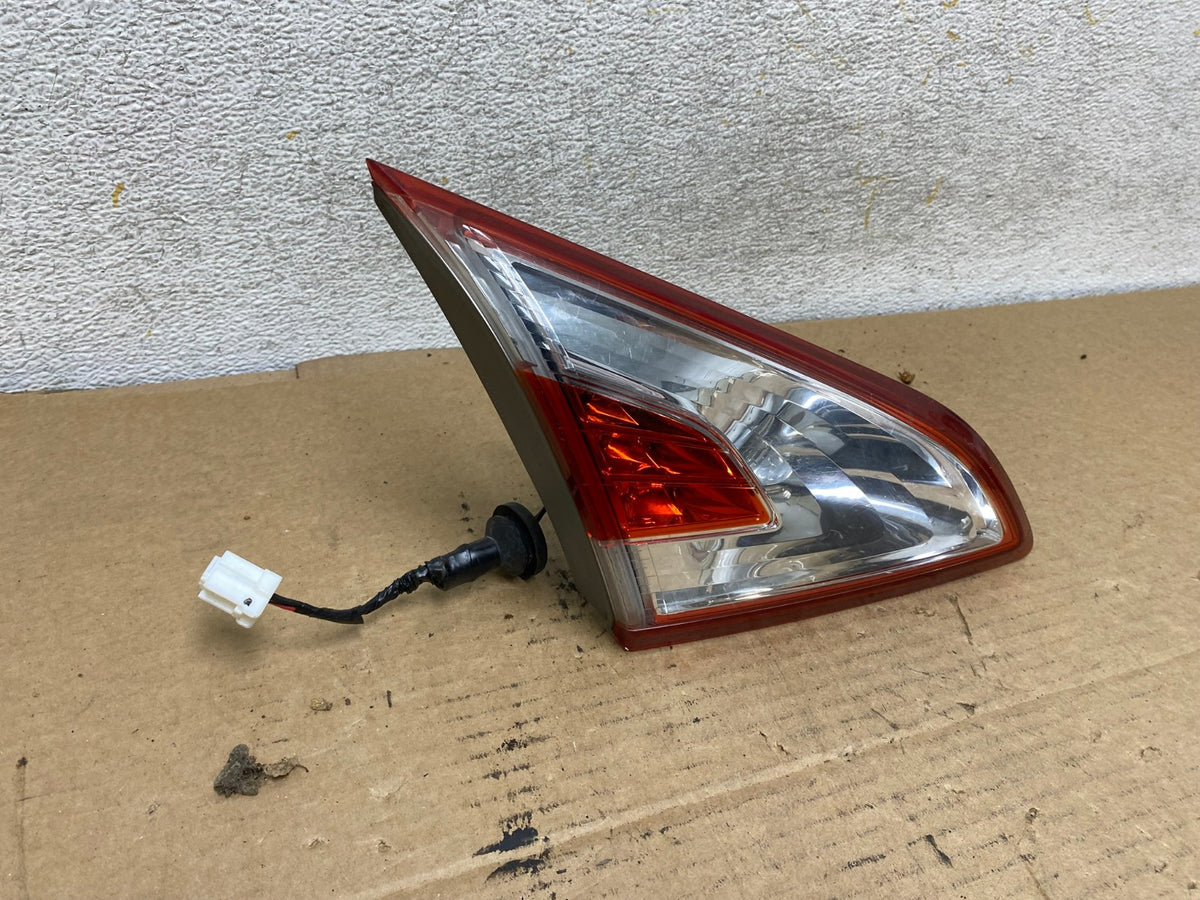 2011-2014 Nissan Murano Left Driver Lh Side Inner Tail Light AH7963 LK1