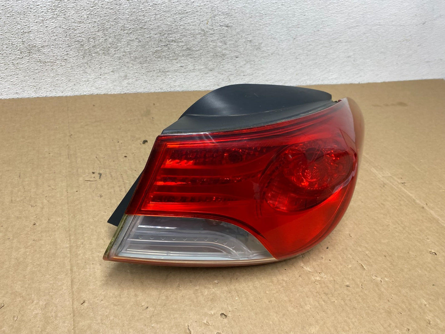 2011 2012 2013 Hyundai Elantra Sedan Right Passenger Tail Light AF9599 DW2