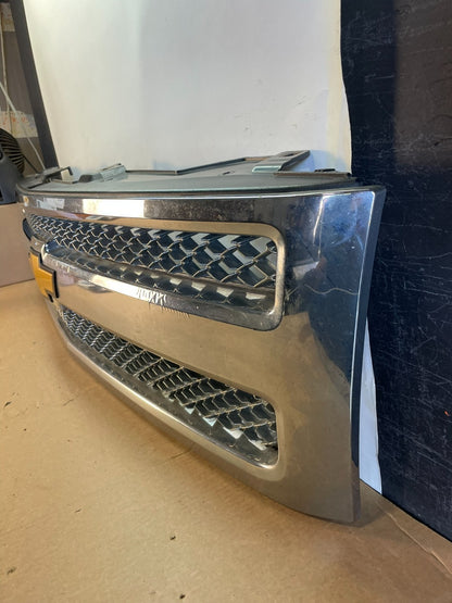 2007 to 2013 Chevrolet Silverado 1500 Front Chrome Grille Grill AH0364 DG1