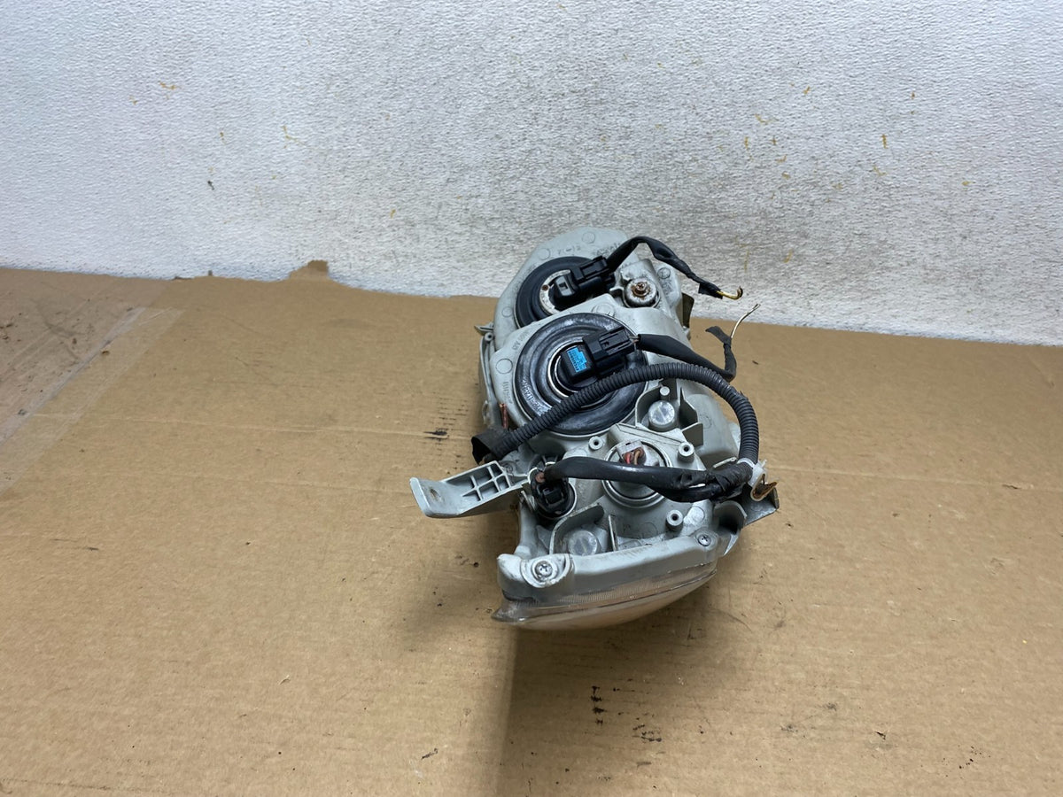 2010 - 2011 Toyota Camry Left Driver LH Halogen Headlight DEPO AH7918 DW9