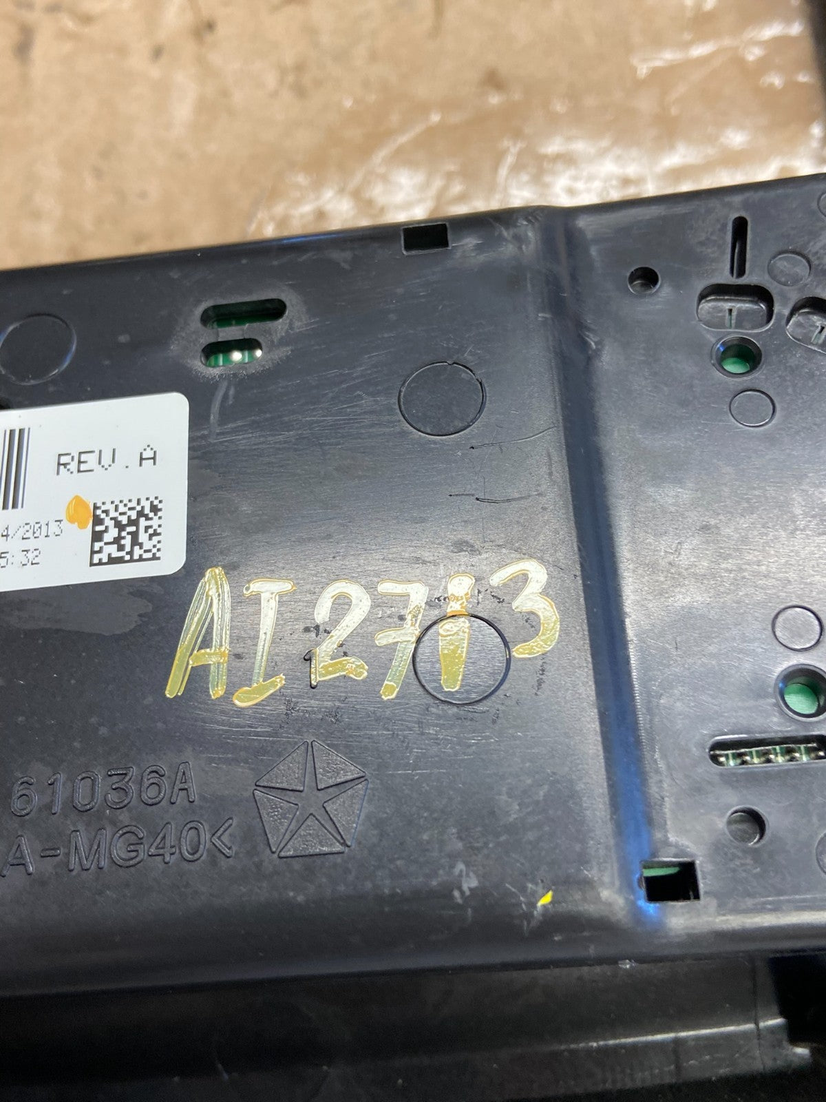 2011 to 2017 Jeep Compass Dash Climate Temperature Control Radio Bezel ai2713 DG5
