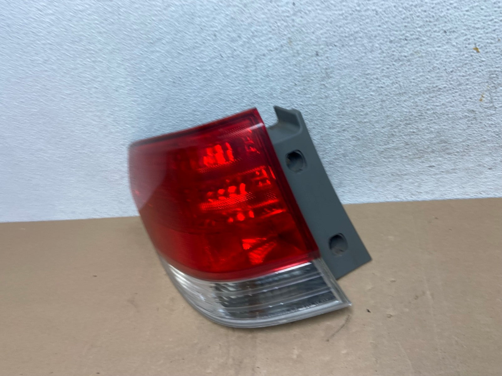 2008 2009 2010 Honda Odyssey Left Driver LH Side Tail Light AE6688 LK1
