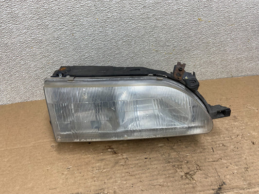 1993 to 1997 Toyota Corolla Right Passenger Side Headlight AB4907 DW0