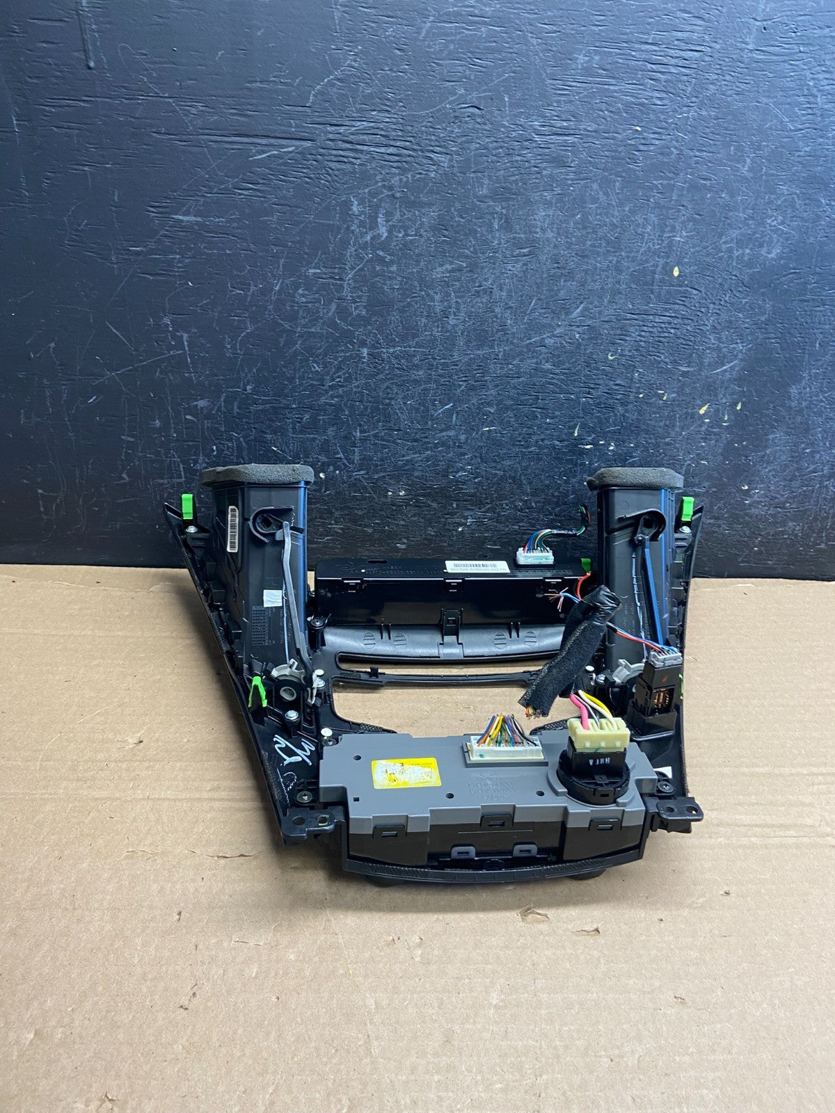 2011 - 2014 Hyundai Sonata Center Radio Climate Control Air Vent Bezel AF2495 DG4