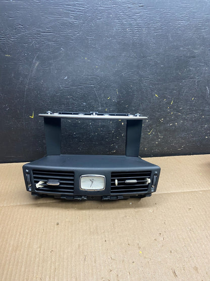 2011 2012 2013 Infiniti M37 Center Dash Radio Bezel W/ Vents Clock u6013 DG0