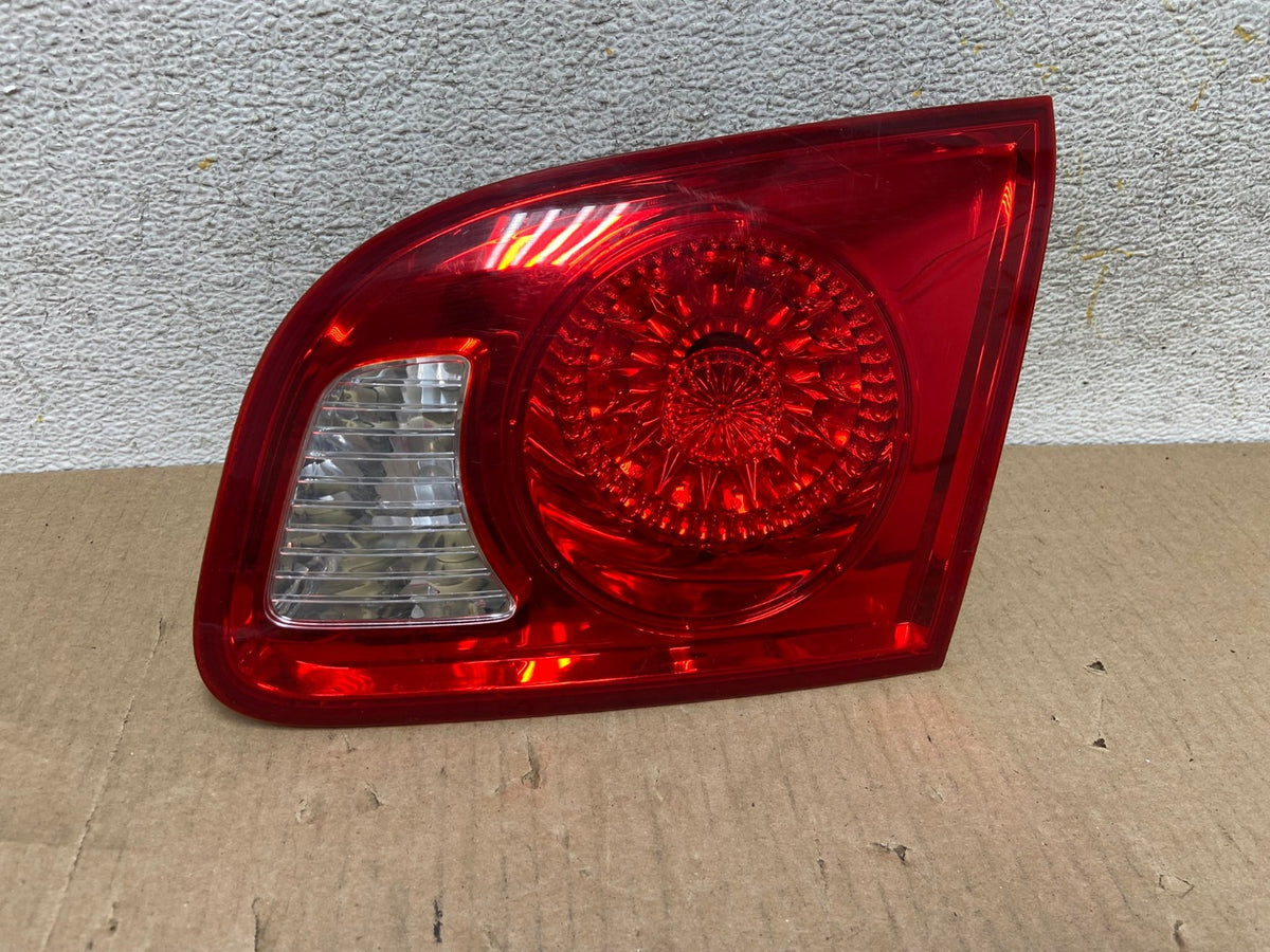 2007 2008 2009 Hyundai Santa Fe Right Passenger Tail Light Inner AH5784 LK0