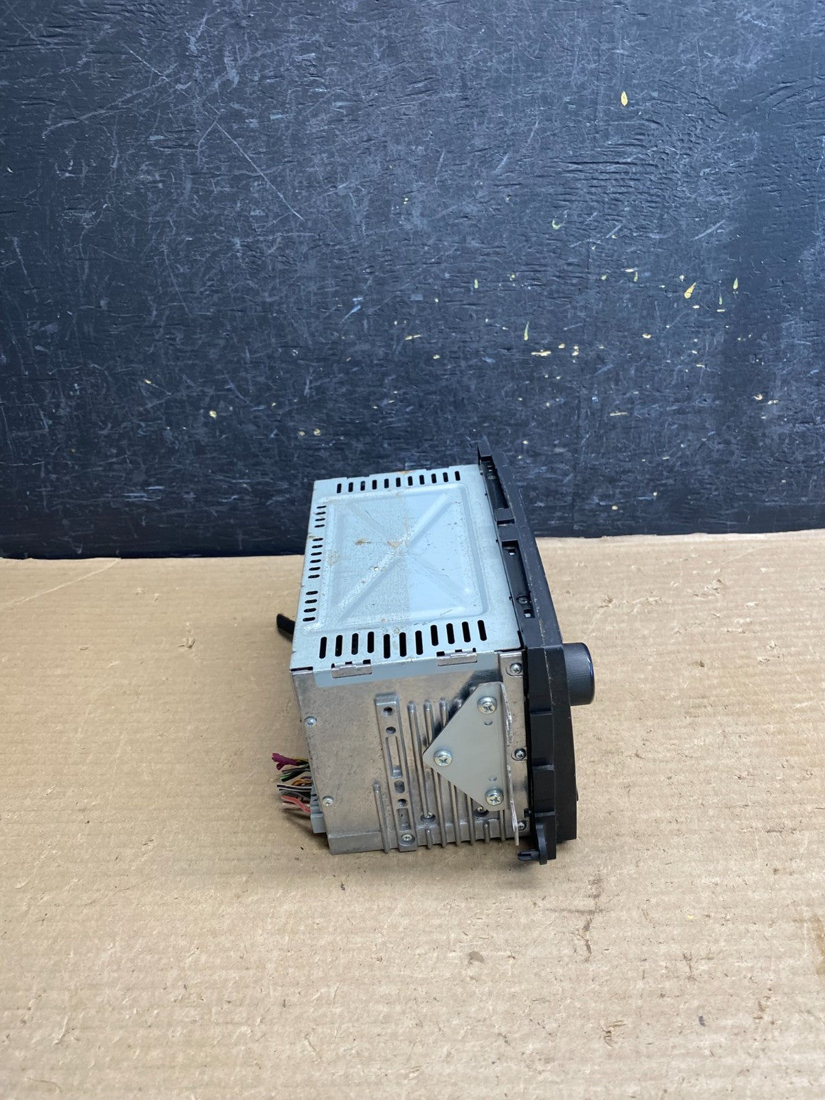 2008-2013 Ford E150 E250 E350 AM FM Radio Stereo Receiver AH3889 DG2