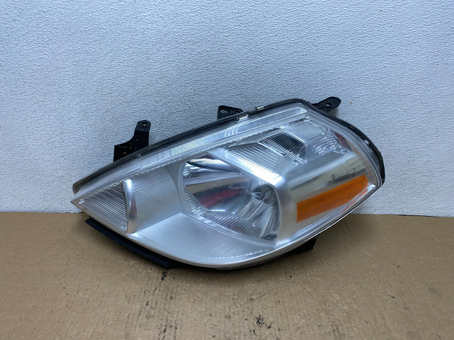2008 to 2012 Nissan Versa Headlight Halogen Left Driver Lh Side AG2446 DW0