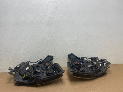 2004 to 2007 Nissan Armada Left+Right Side Set Headlights Oem M4135 DW18