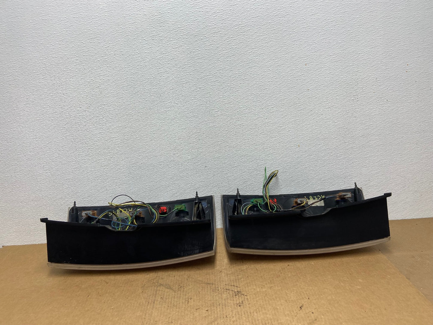 2007-2014 GMC Yukon Denali Left + Right SET Tail Lights Light OEM AC2896 LK6