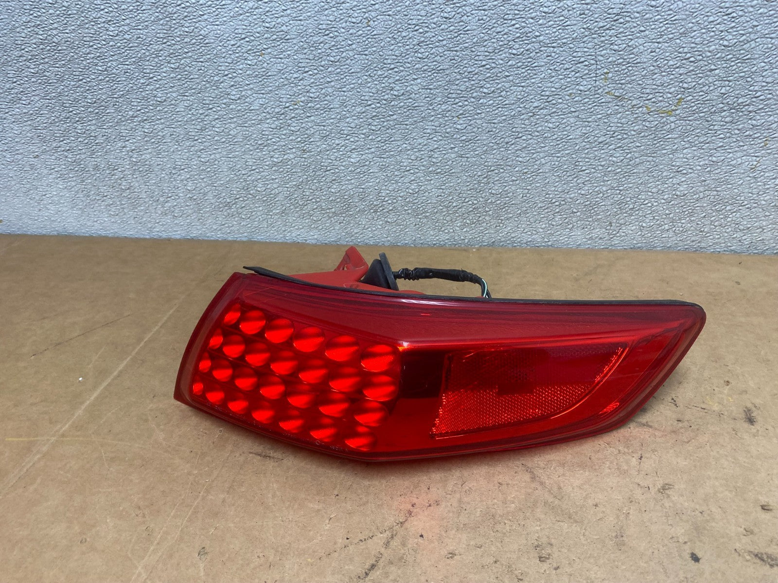2003 to 2008 Infiniti FX35 FX45 Right Passenger RH Side Tail Light OEM X5280 DW0