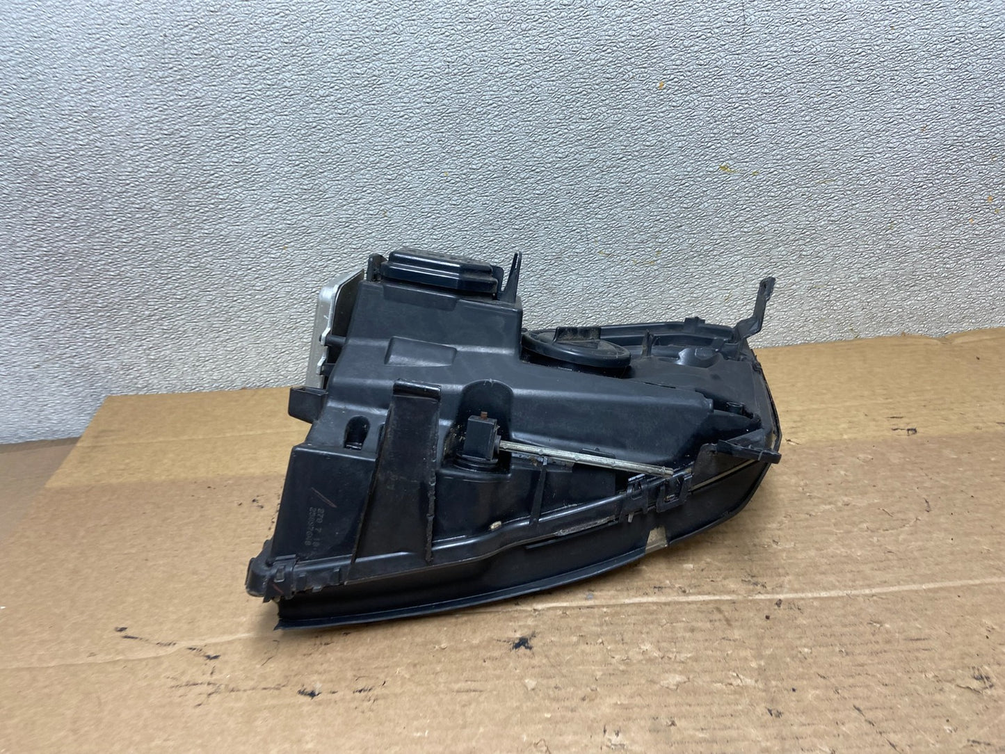 2007 - 2014 Cadillac Escalade Left Driver LH Side Xenon HID Headlight AB3326 DW7