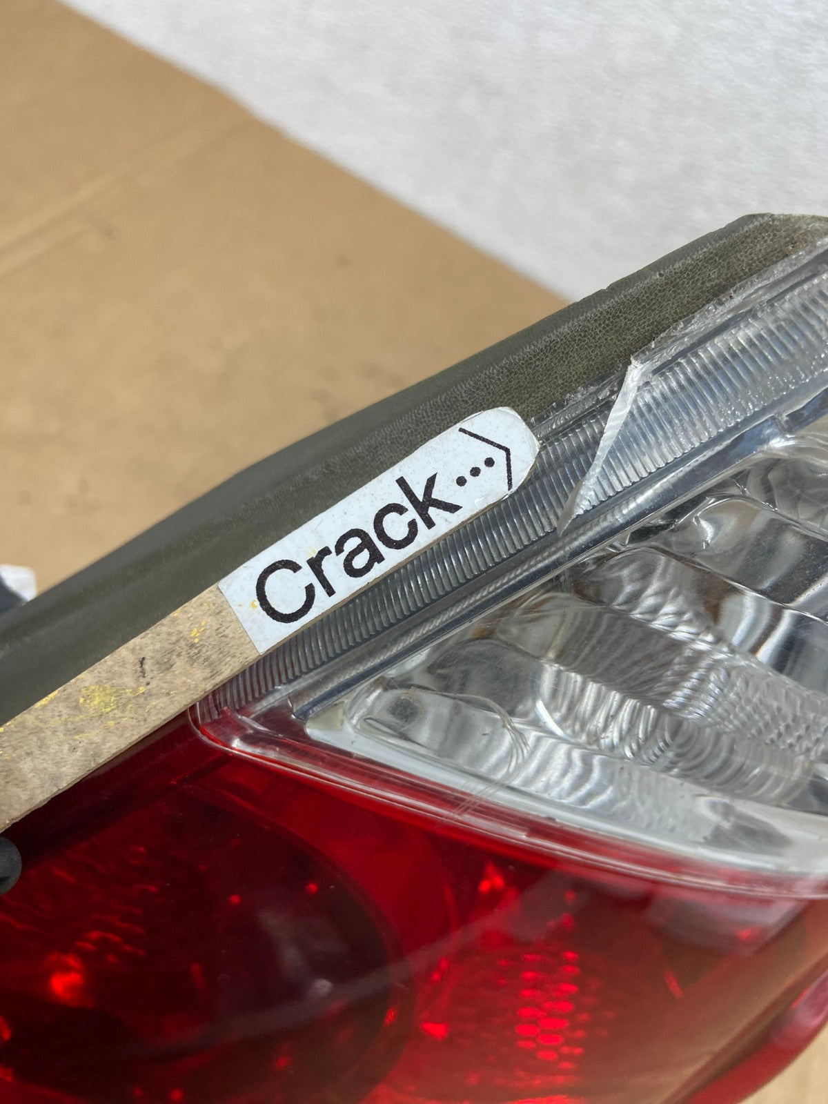 2005 to 2006 Toyota Camry Tail Light Right Passenger Side AD3183 LK4