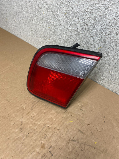 1995 to 1998 Mazda Millenia Right Passenger RH Inner Tail Light Oem N1241 DG2