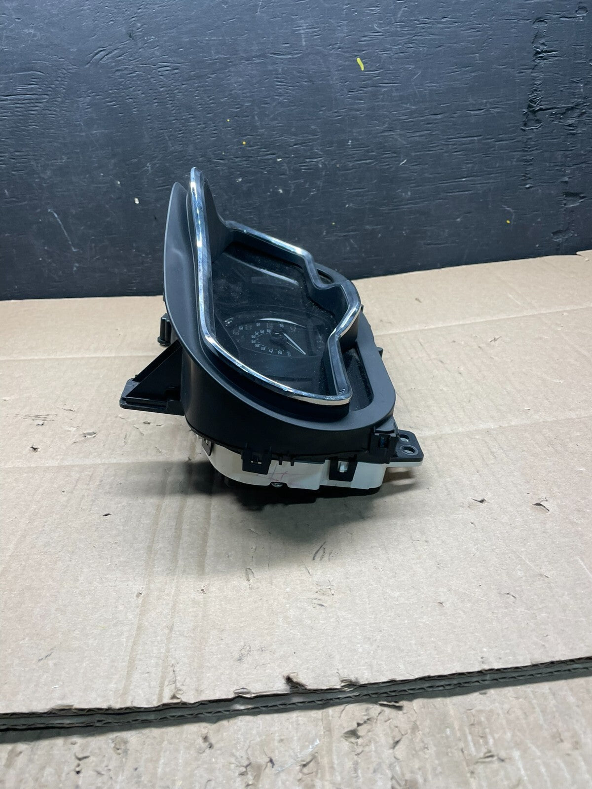 2015 Lincoln MKT Speedometer Instrument Gauge Cluster I5090 DG13