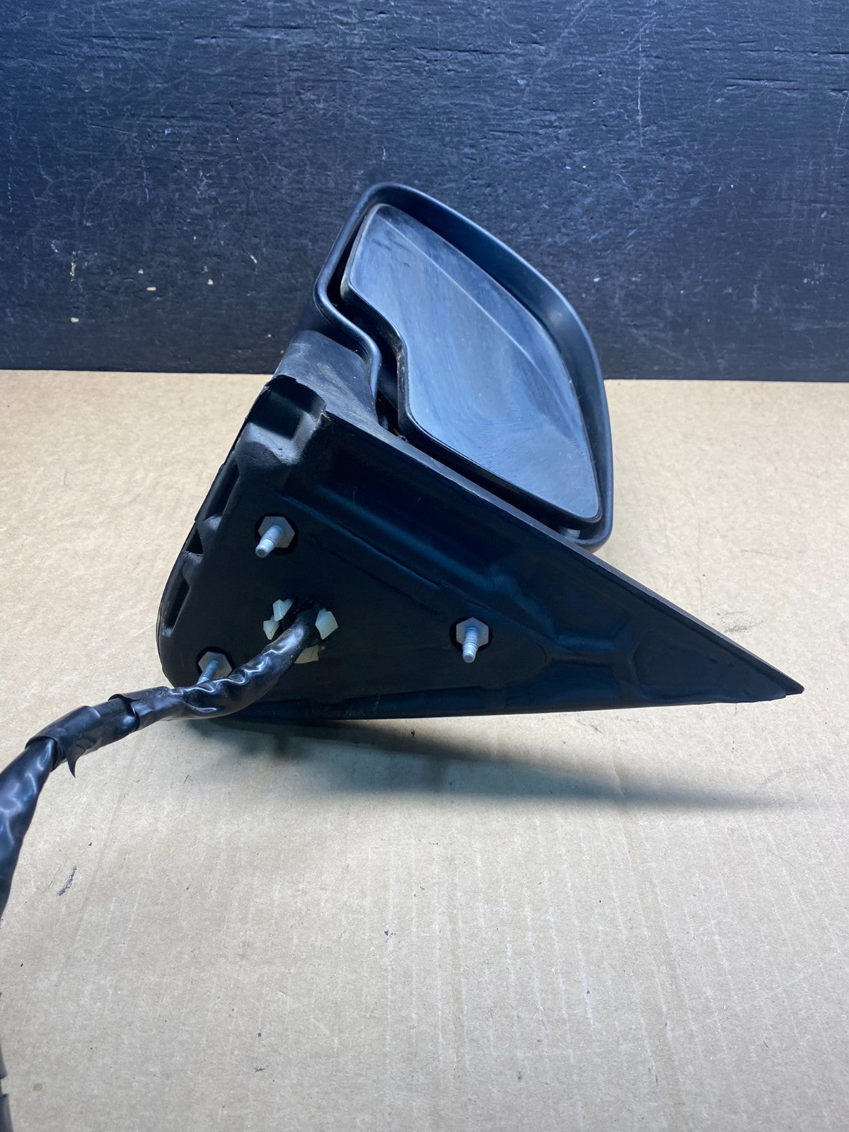 2003-2006 Chevrolet Tahoe Suburban Left Driver LH Turn Door Mirror AG7107 DW4