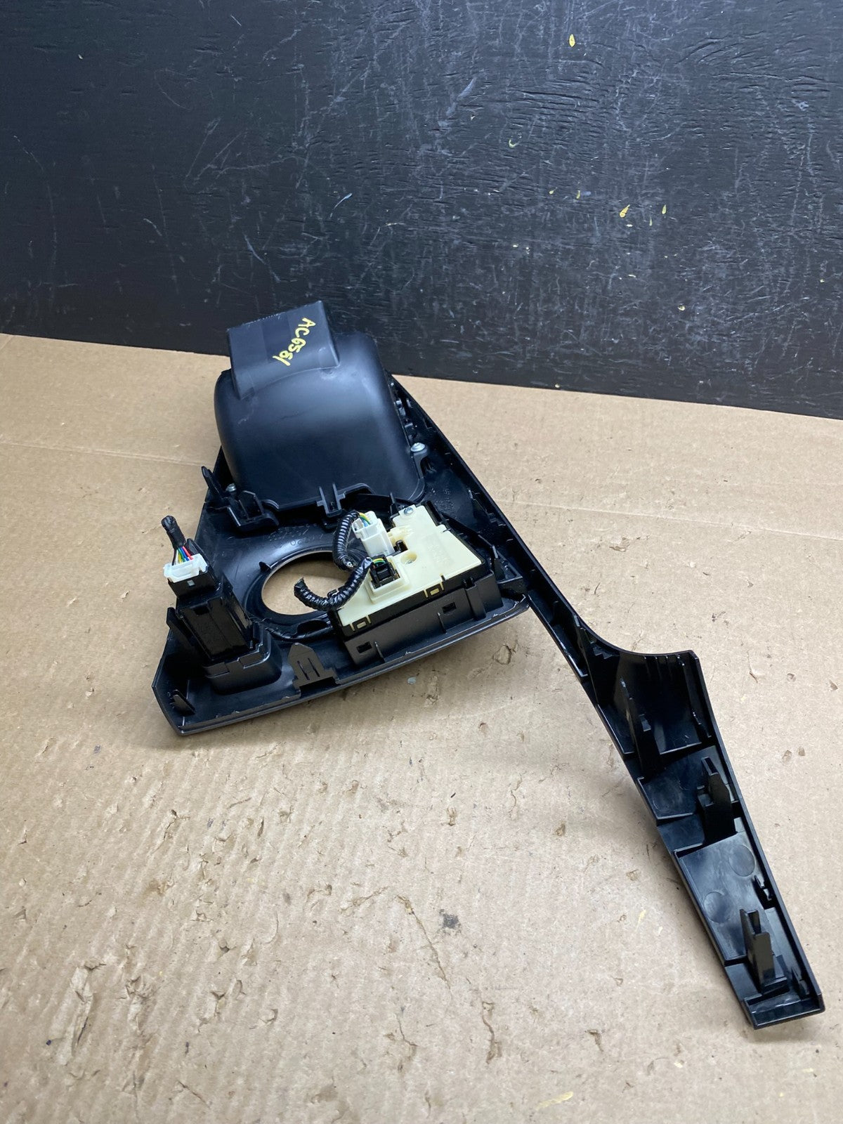 2010 to 2015 Toyota Prius Center Console Cup Holder Trim Bezel AC6581 DG6