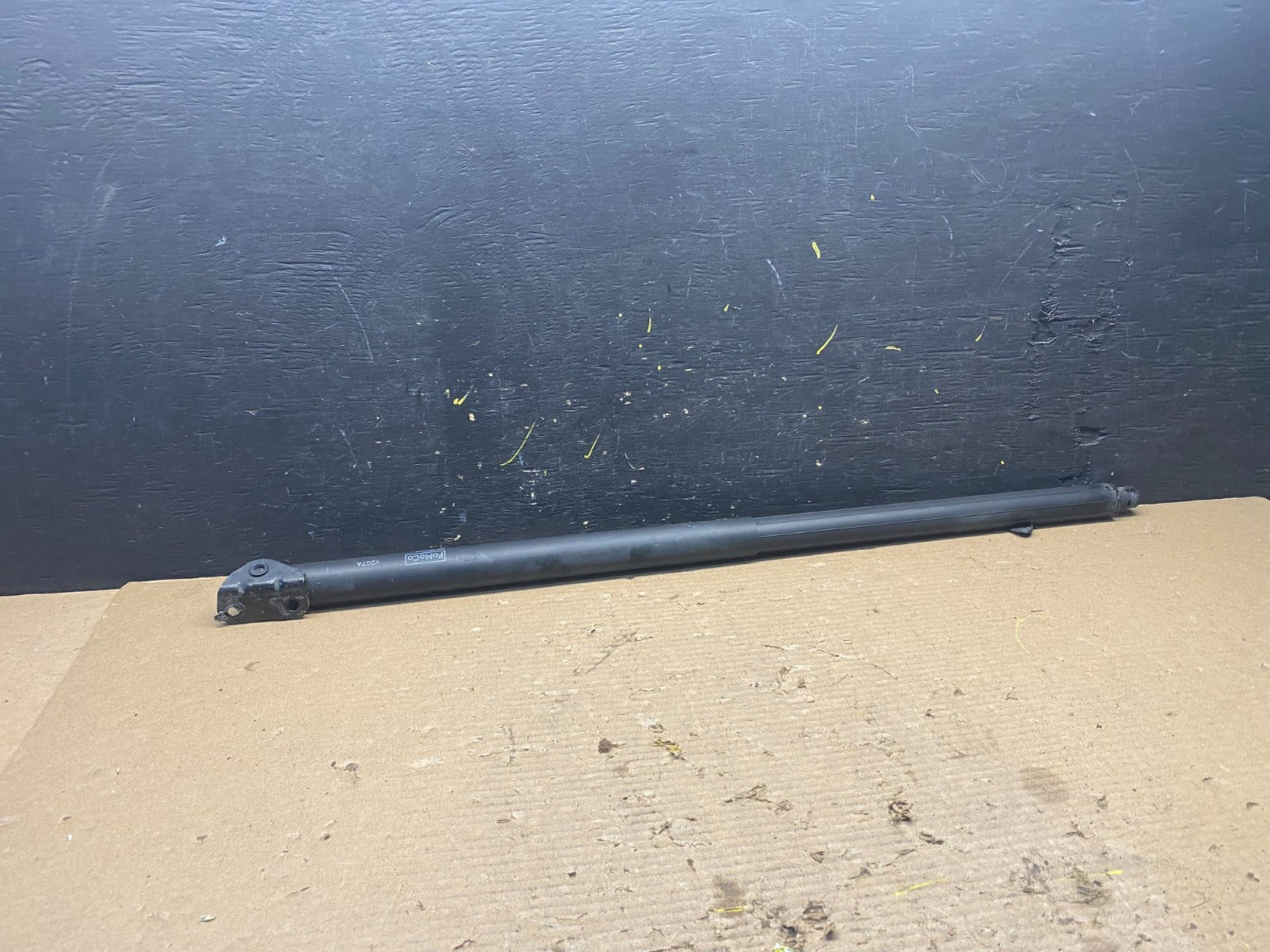 2013 - 2016 Ford Escape Tailgate Power Hatch Lift Right Strut S8953 DG1