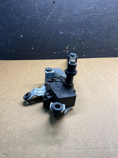 2010 to 2016 Cadillac SRX Rear Windshield Washer Wiper Motor OEM z9045 DG4