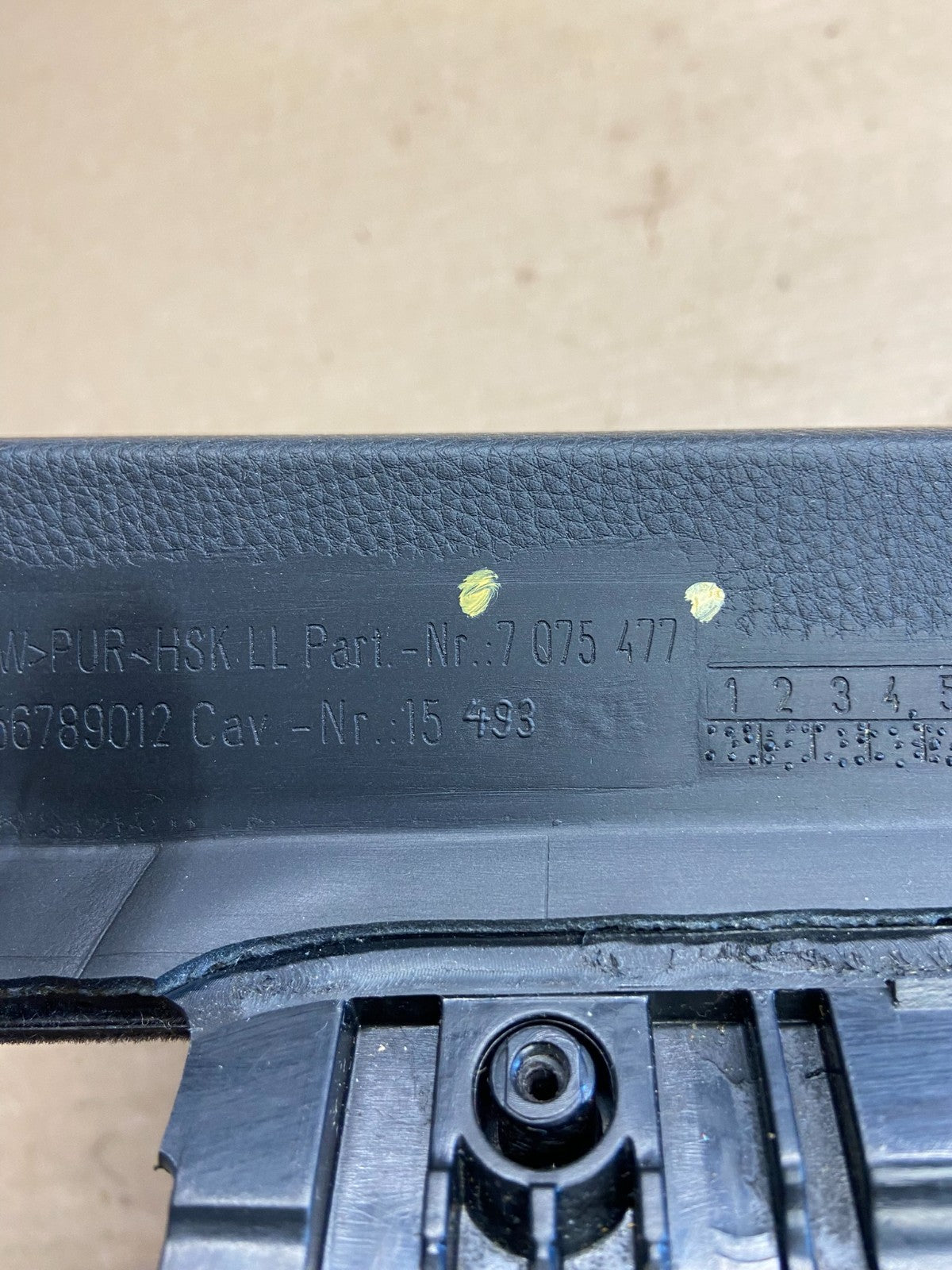 2007 to 2011 BMW E90 E91 335i 328i XI Glove Box AH1575 DG4