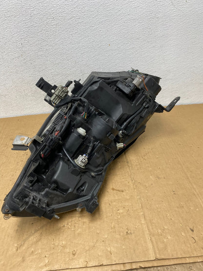 2006 to 2010 Infiniti M35 Left Driver Side Hid Xenon Headlight AD1207 DW5