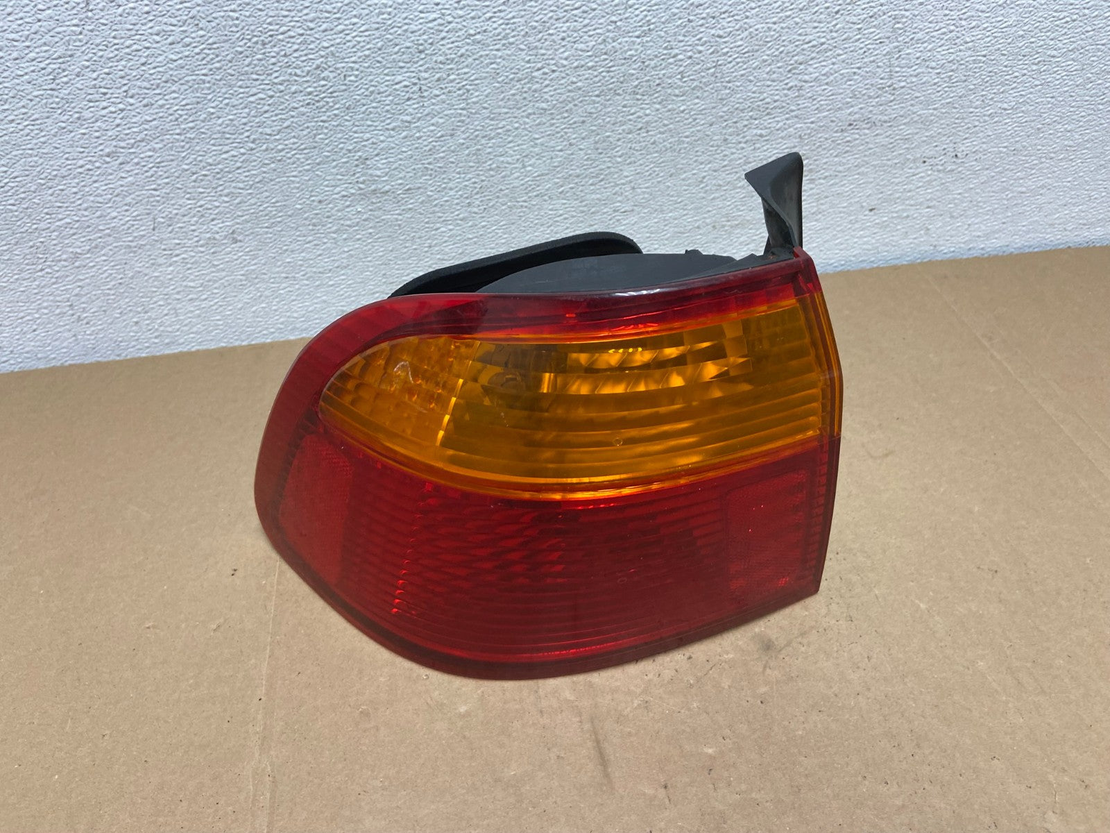 1999 2000 Honda Civic Sedan Left Side Tail Light Oem AC5585 LK0