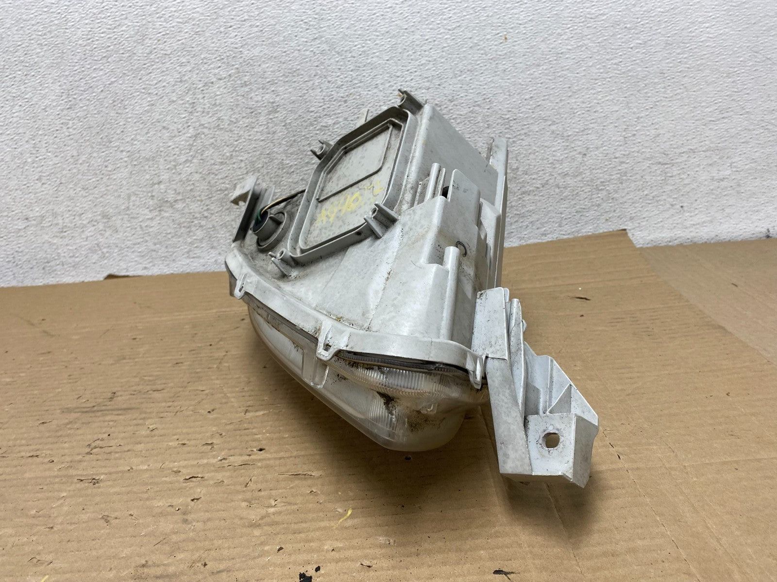 2007 2008 2009 Toyota Yaris Left Driver LH Halogen Headlight AG9017 DW7