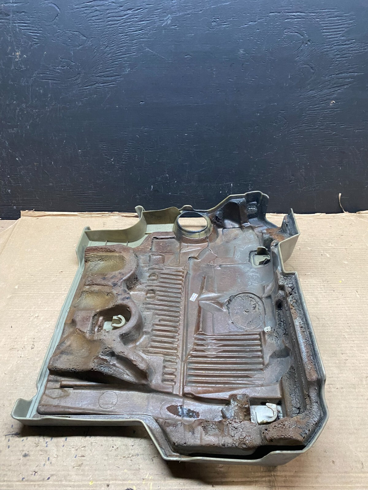 2008 to 2010 Toyota Highlander Top Engine Cover Lid E8284 PS7